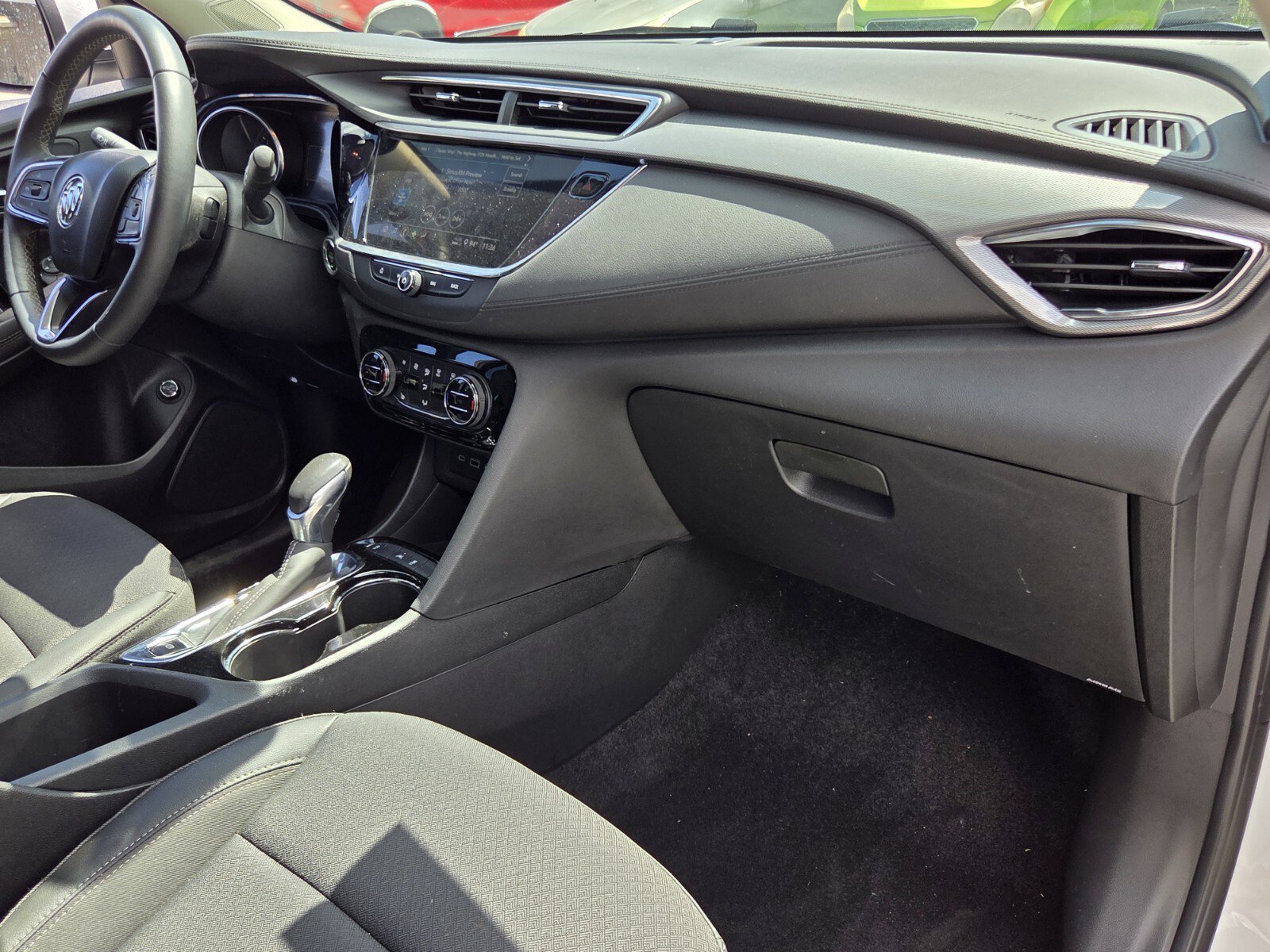 Used 2022 Buick Encore GX Select w/ Sport Touring Package FWD image 17