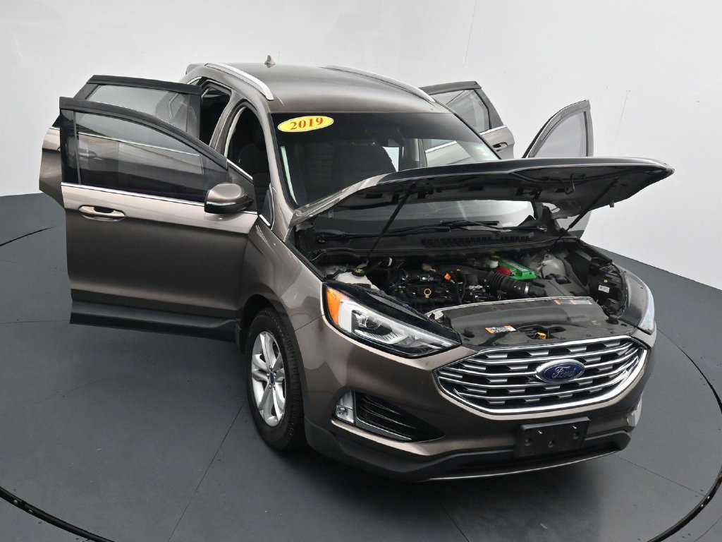 Used 2019 Ford Edge SEL AWD/4WD image 39