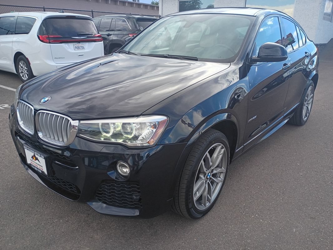 Used 2018 BMW X4 xDrive28i AWD/4WD image 3