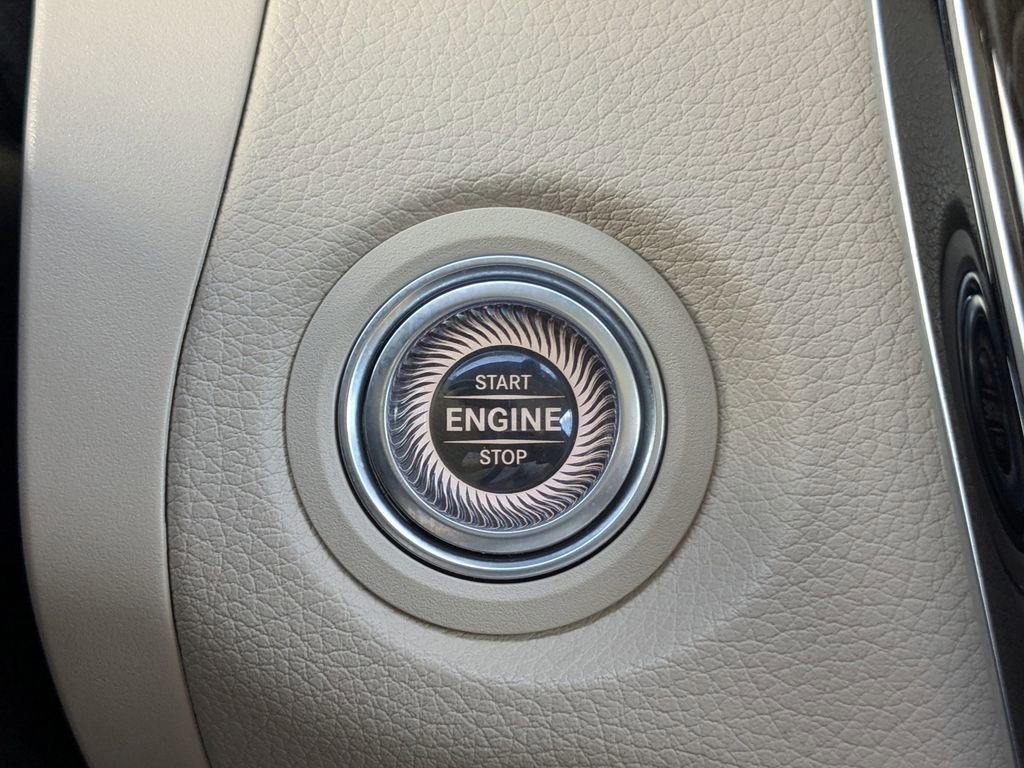 Used 2021 Mercedes-Benz GLC 300 image 29