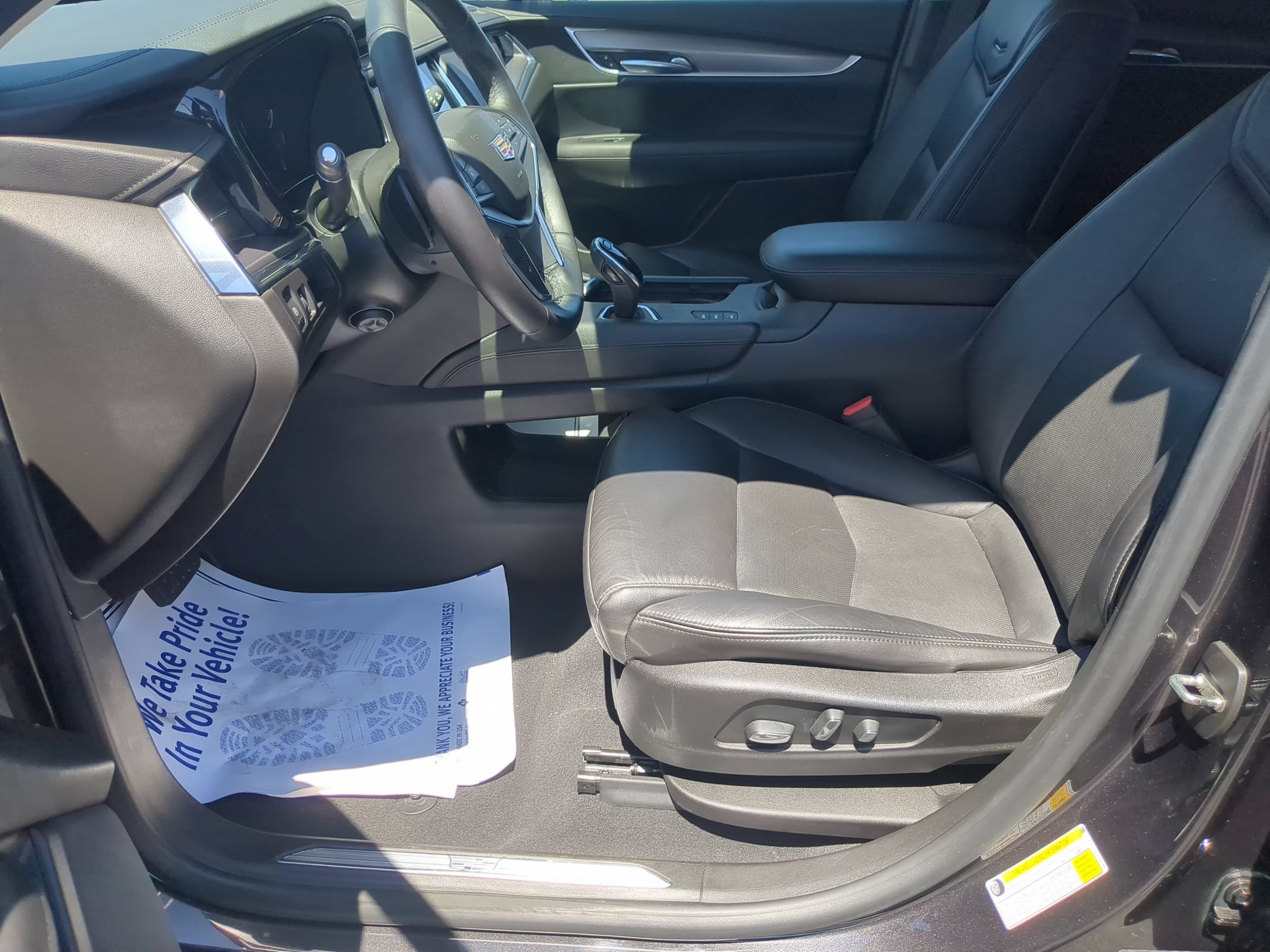 Certified 2018 Cadillac XT5 Luxury AWD/4WD image 17