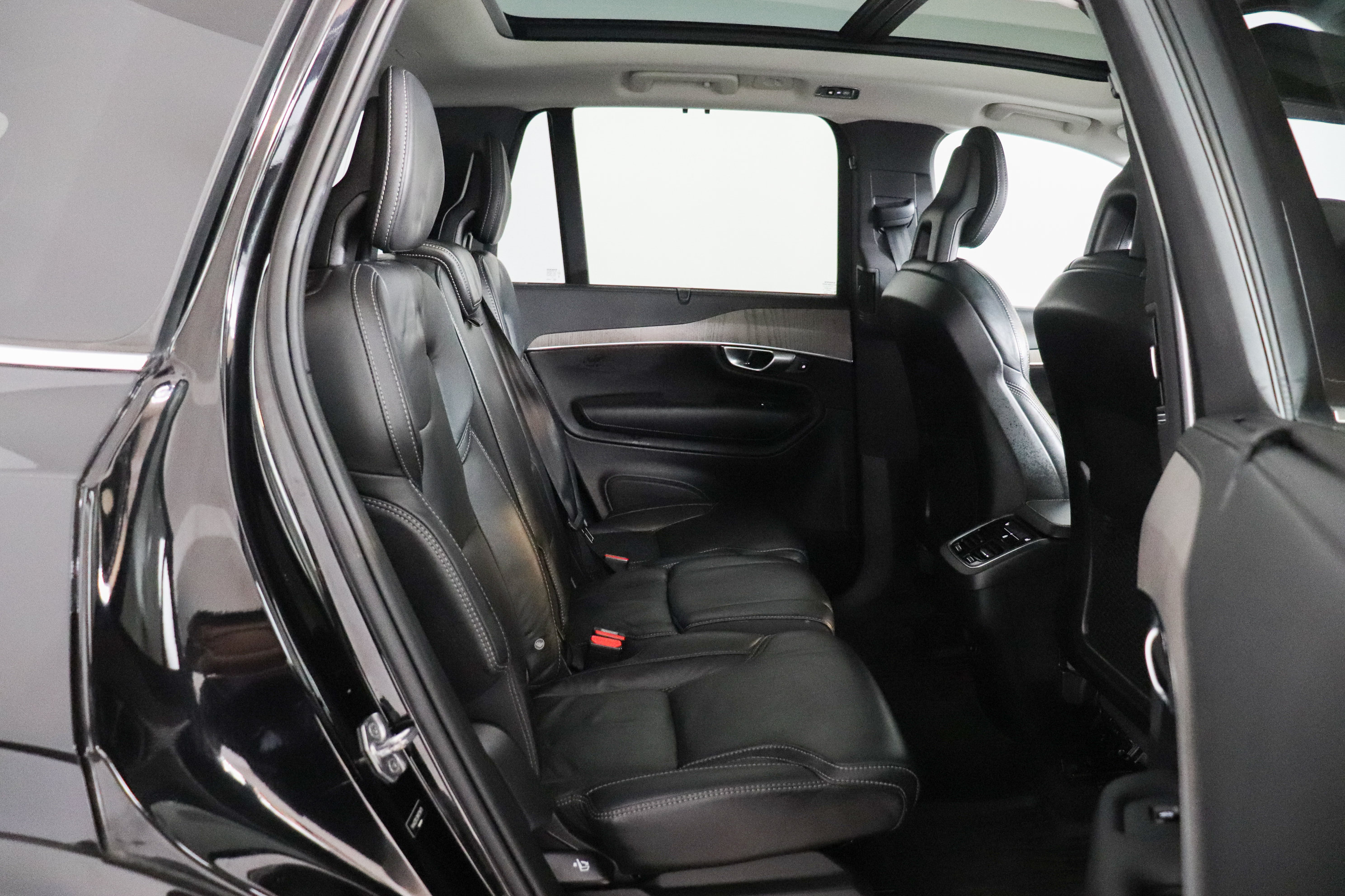 Used 2021 Volvo XC90 T6 Inscription w/ Advanced Package AWD/4WD image 22