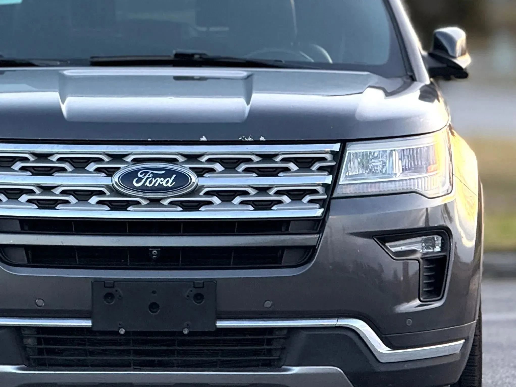 Used 2018 Ford Explorer Limited image 9