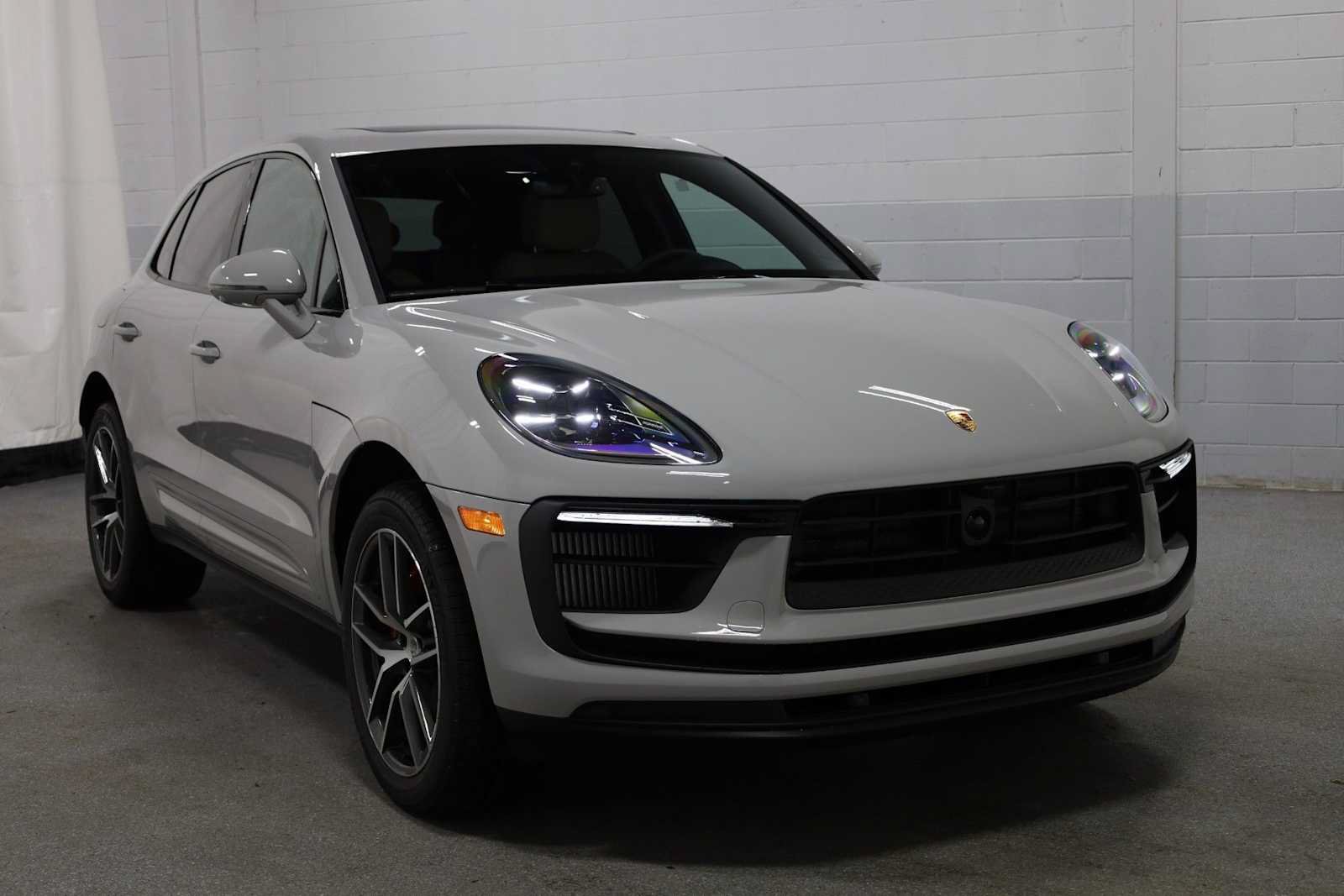 New 2026 Porsche Macan S AWD/4WD image 13