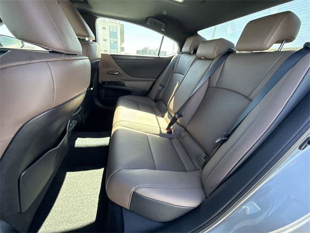Certified 2024 Lexus ES 350 w/ Premium Package image 23