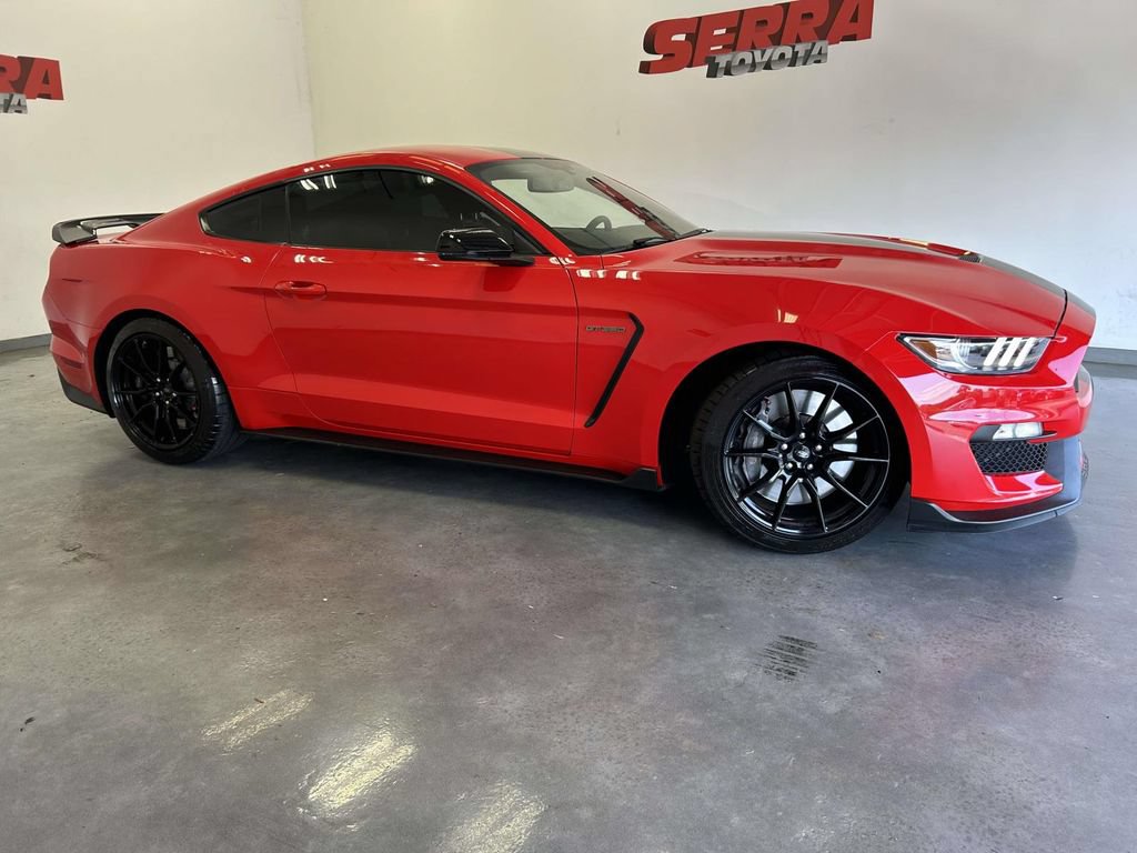 Used 2019 Ford Mustang Shelby GT350 w/ Technology Package RWD image 2