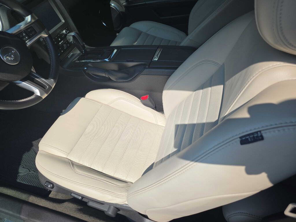 Used 2014 Ford Mustang Premium w/ Comfort Package image 10