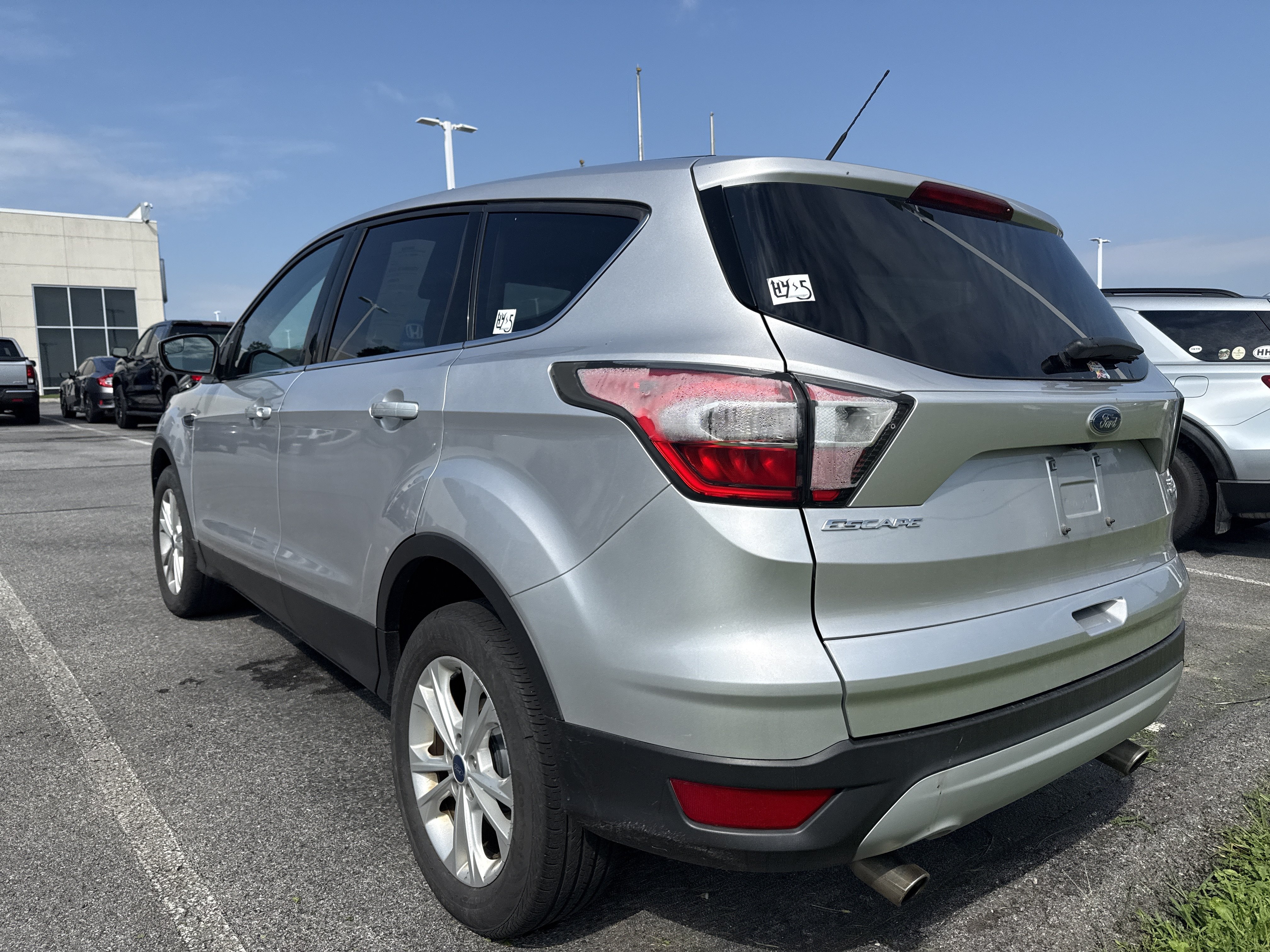 Used 2017 Ford Escape SE AWD/4WD image 5