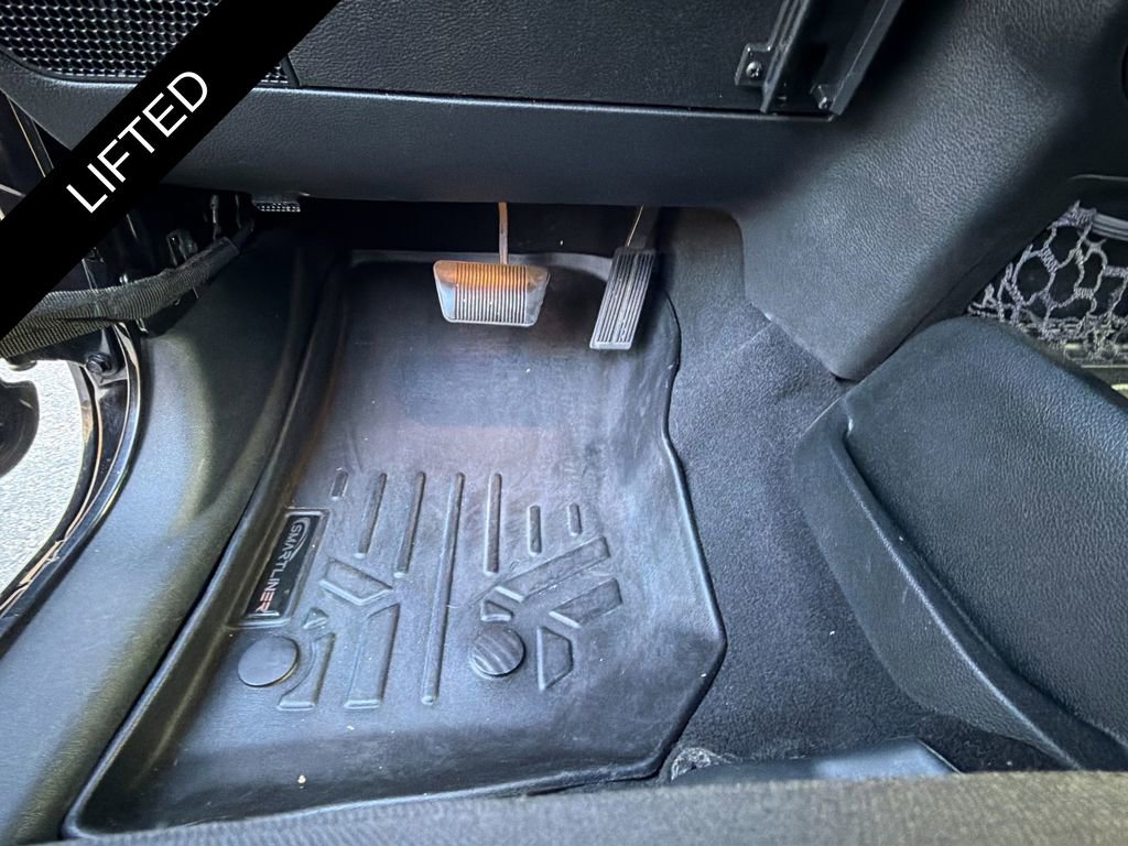 Used 2018 Jeep Wrangler Unlimited Sport S image 13