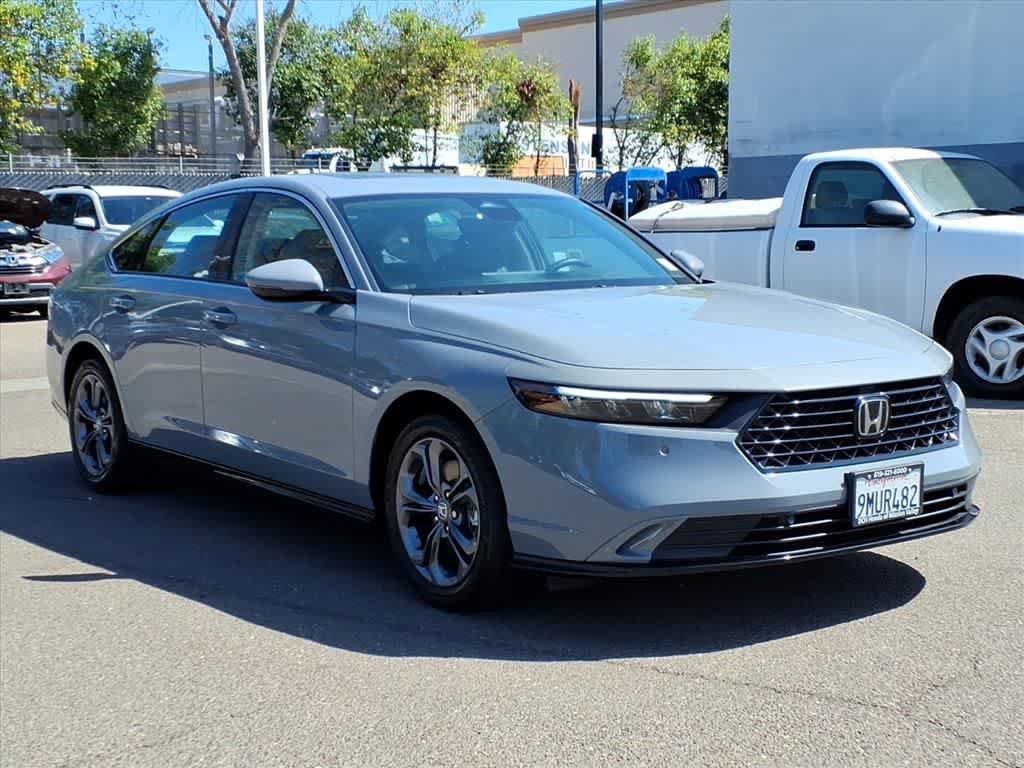 Certified 2024 Honda Accord EX-L image 3
