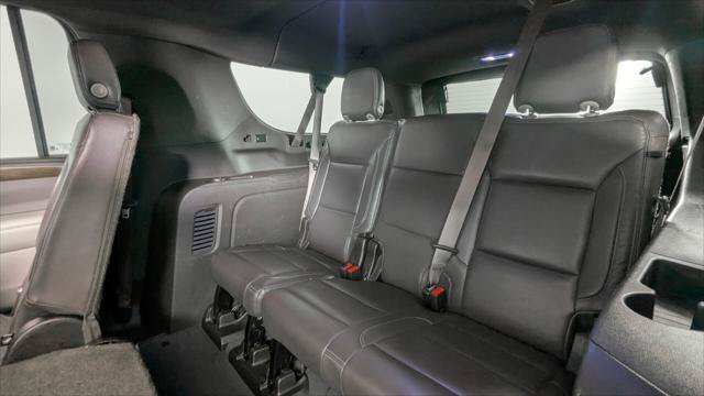 Used 2022 GMC Yukon XL SLE w/ Gmc Pro Safety Plus Package AWD/4WD image 18