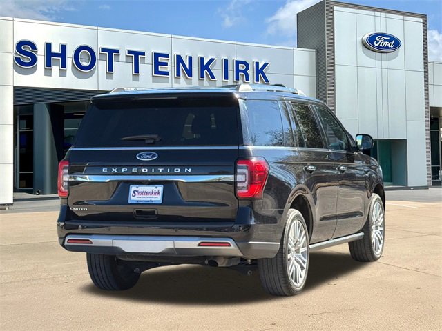 Used 2024 Ford Expedition Limited image 7
