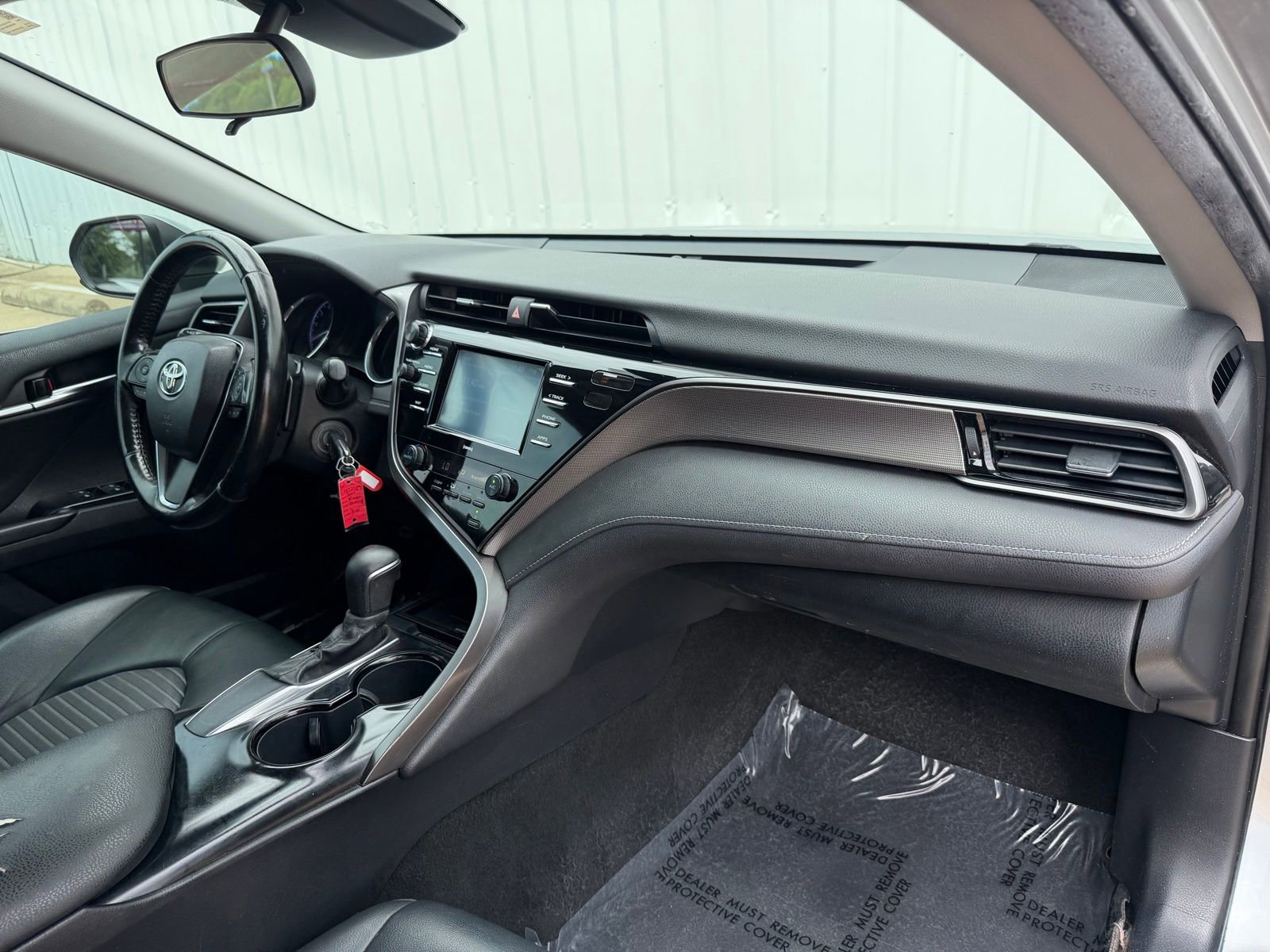 Used 2020 Toyota Camry SE FWD image 24