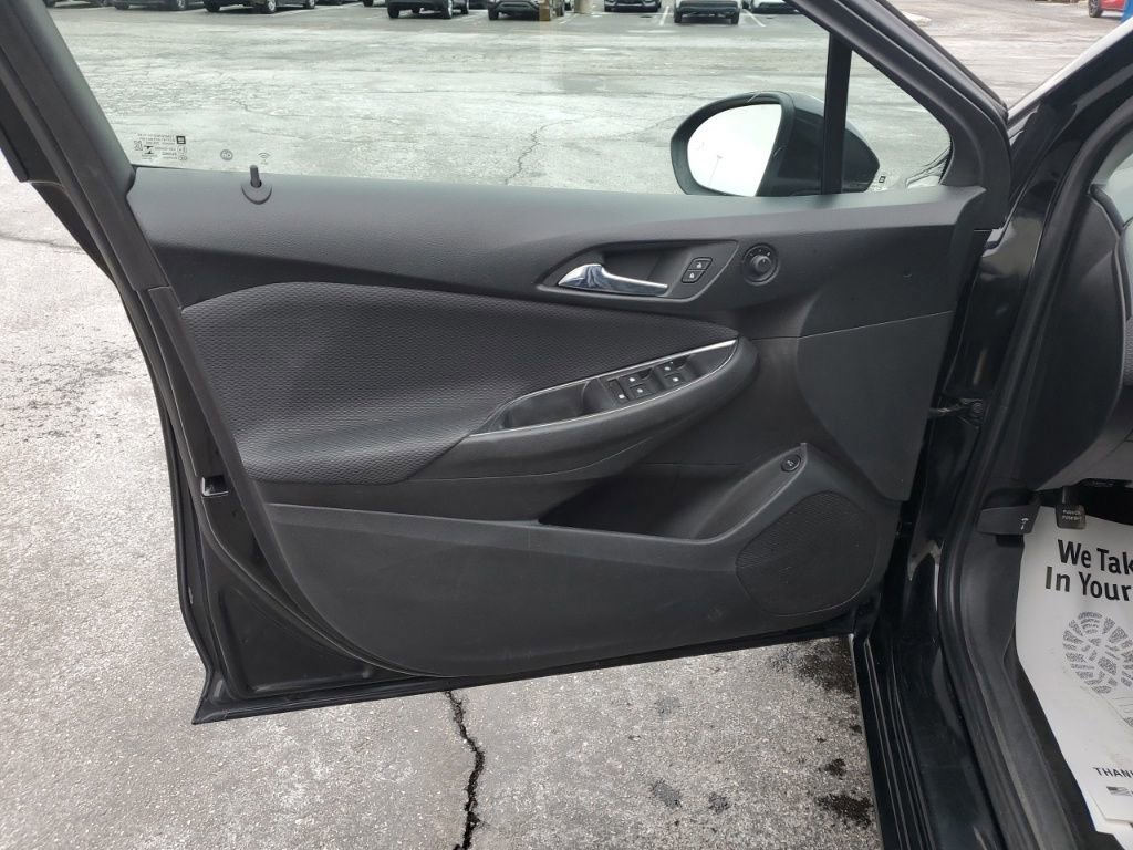 Used 2019 Chevrolet Cruze LT w/ Convenience Package image 22