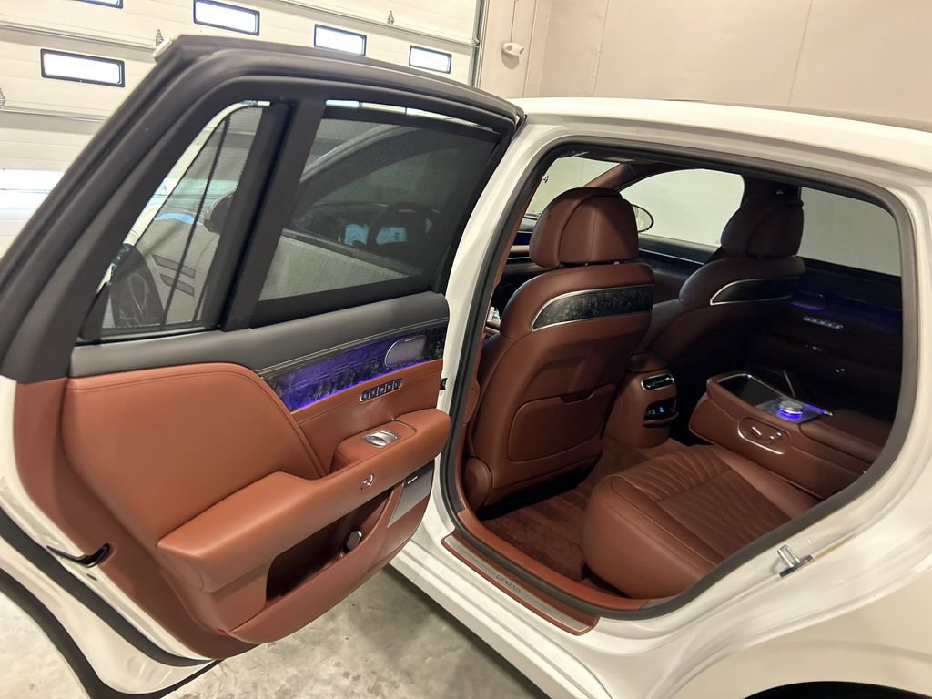 Used 2024 Genesis G90 3.5T AWD/4WD image 31