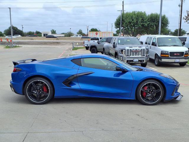 Used 2020 Chevrolet Corvette Stingray Coupe w/ 1LT RWD image 2