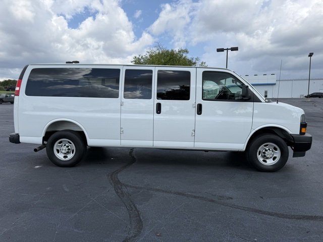 Used 2025 Chevrolet Express 3500 LS image 7