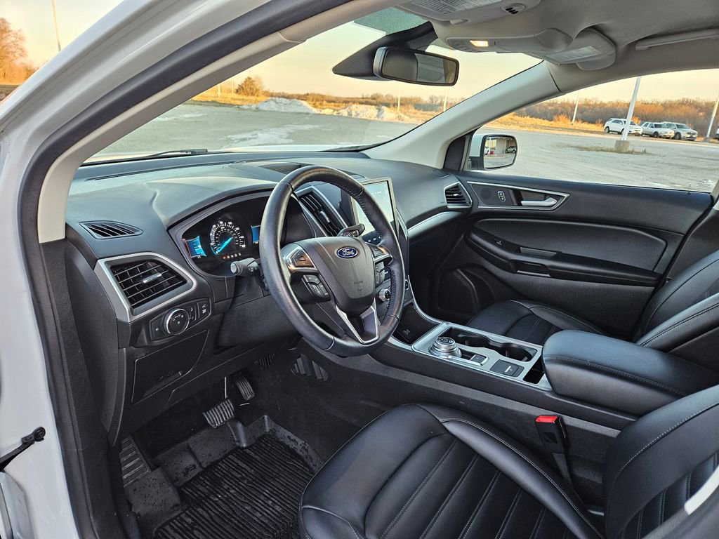 Used 2022 Ford Edge SEL w/ Convenience Package image 26