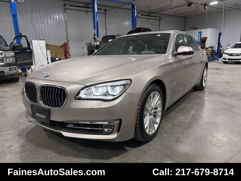 Used 2015 BMW 750Li xDrive 750Li xDrive Sedan 4D image 4
