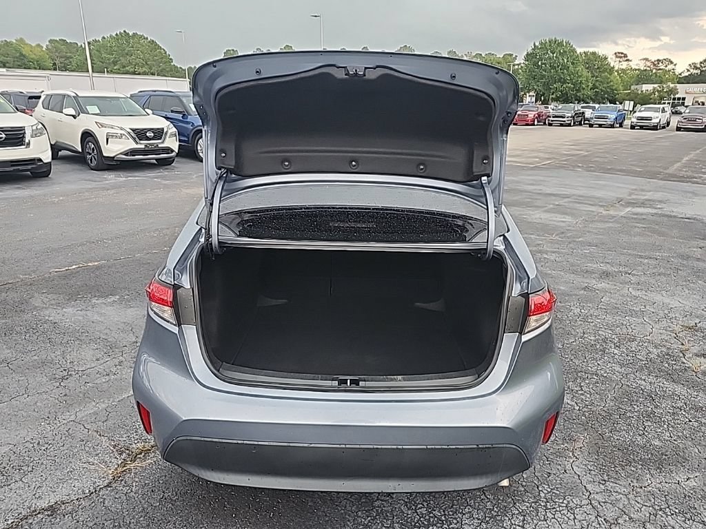 Used 2023 Toyota Corolla LE FWD image 23