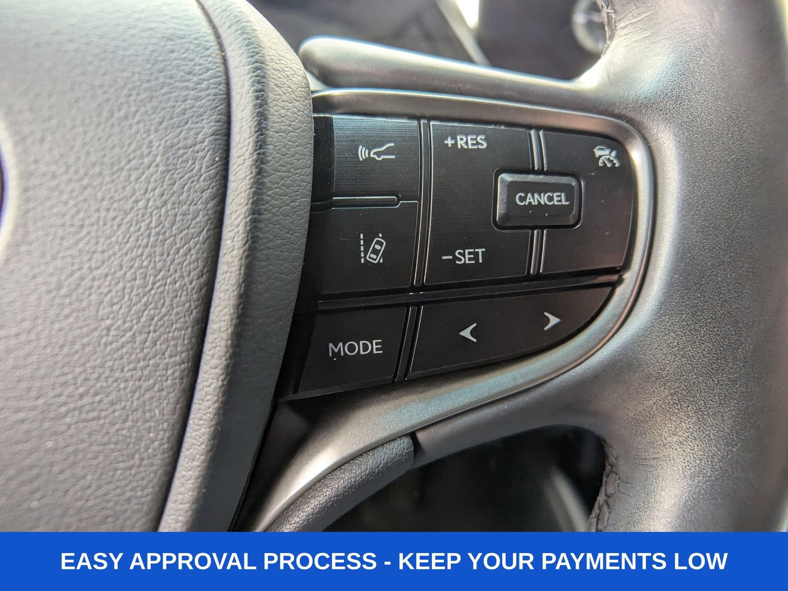 Used 2023 Lexus ES 300h w/ Premium Package image 38