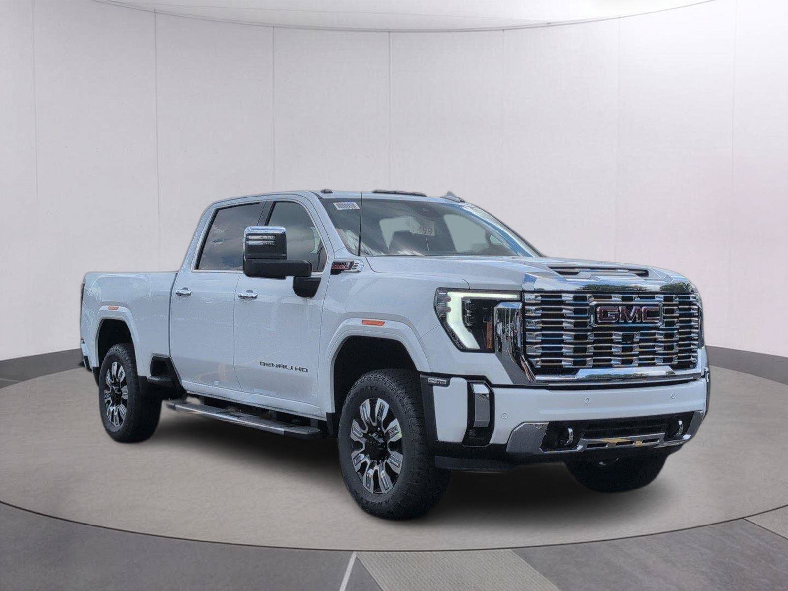 New 2026 GMC Sierra 2500 Denali w/ Denali Reserve Package AWD/4WD image 9