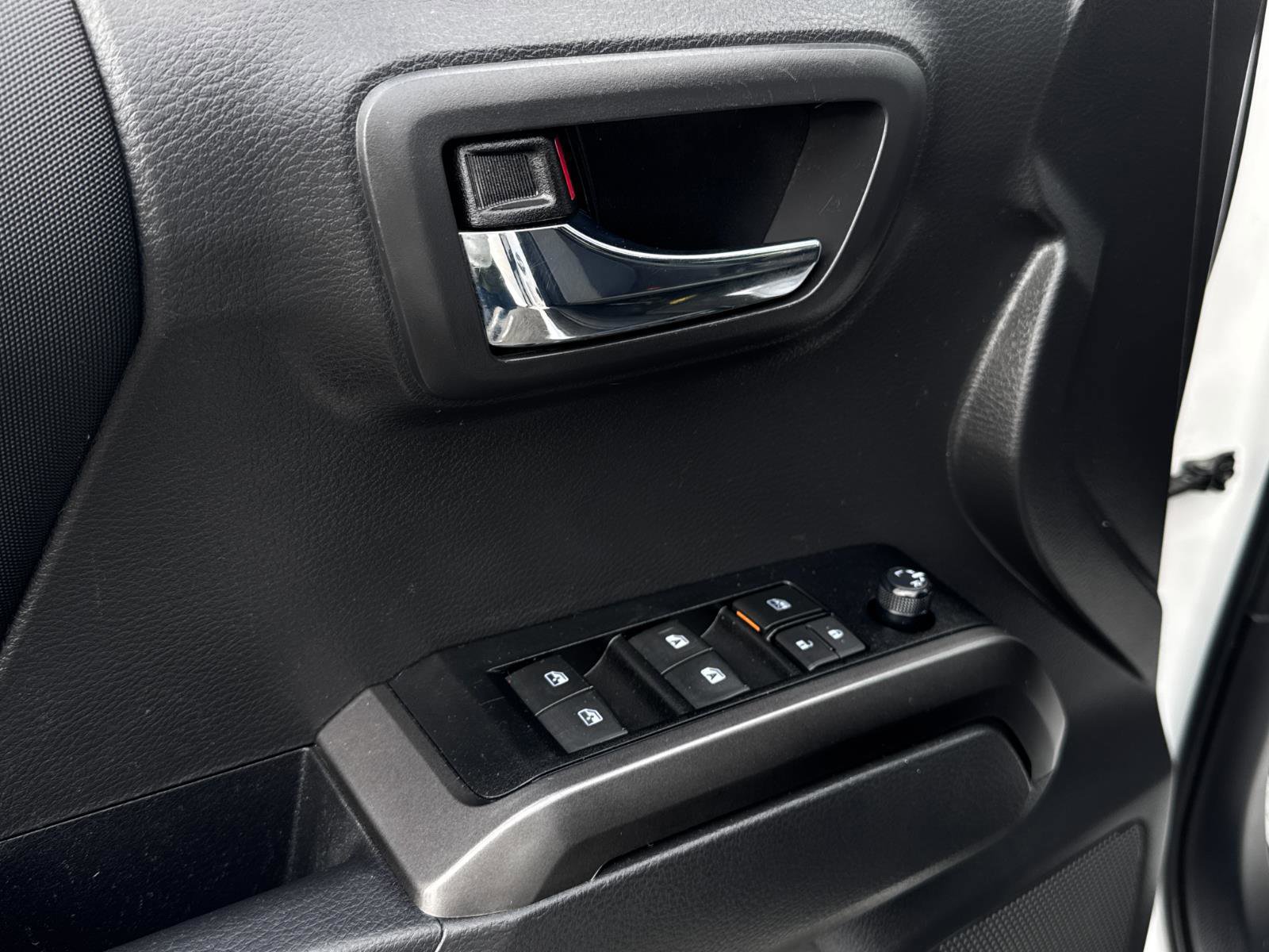 Used 2023 Toyota Tacoma TRD Sport image 15