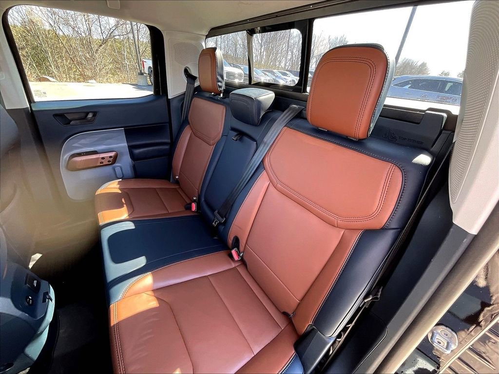 Used 2023 Ford Maverick Lariat w/ Lariat Luxury Package image 14