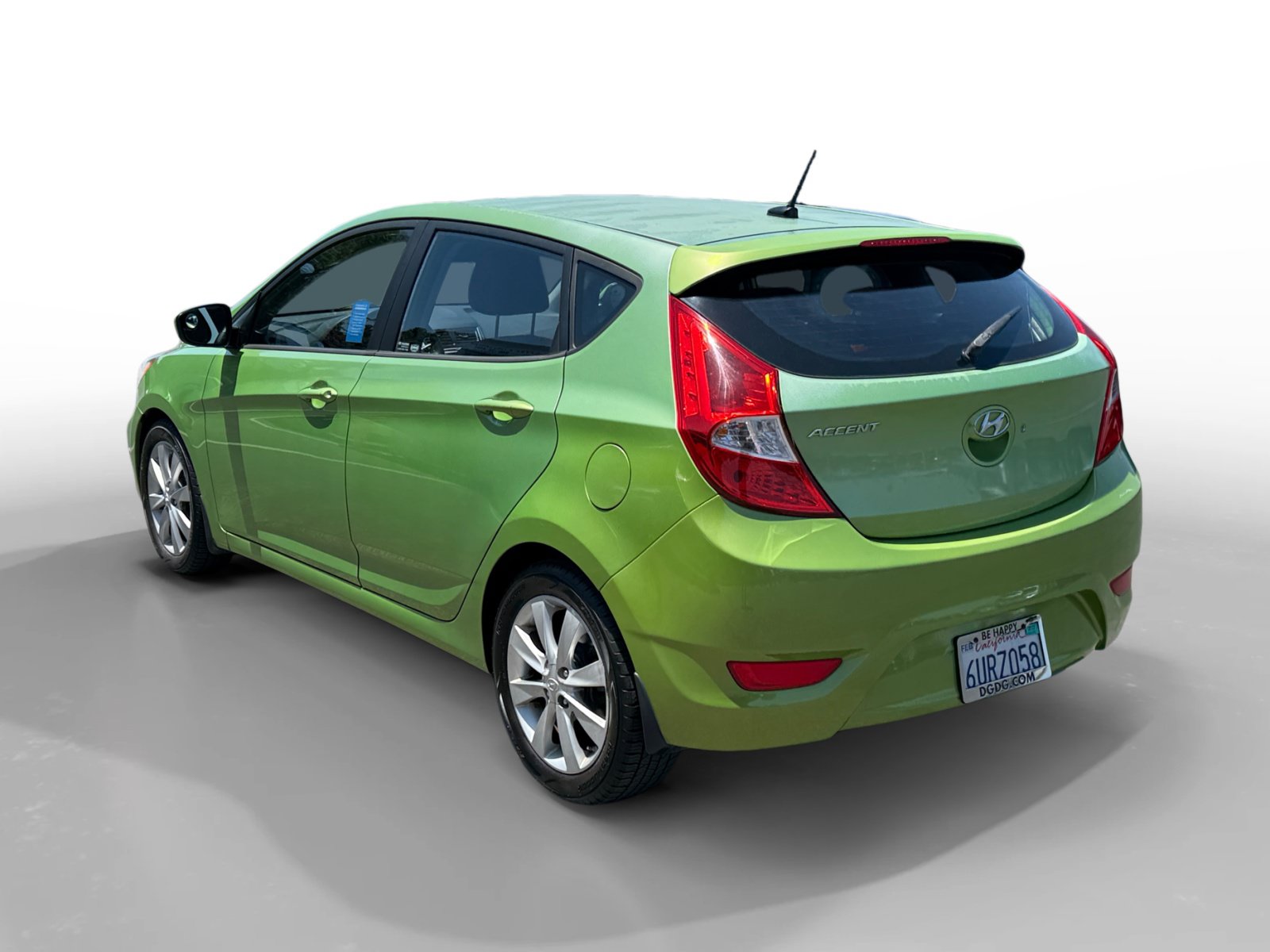Used 2012 Hyundai Accent SE FWD image 3