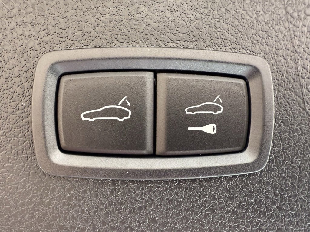 New 2026 Porsche Macan GTS image 27