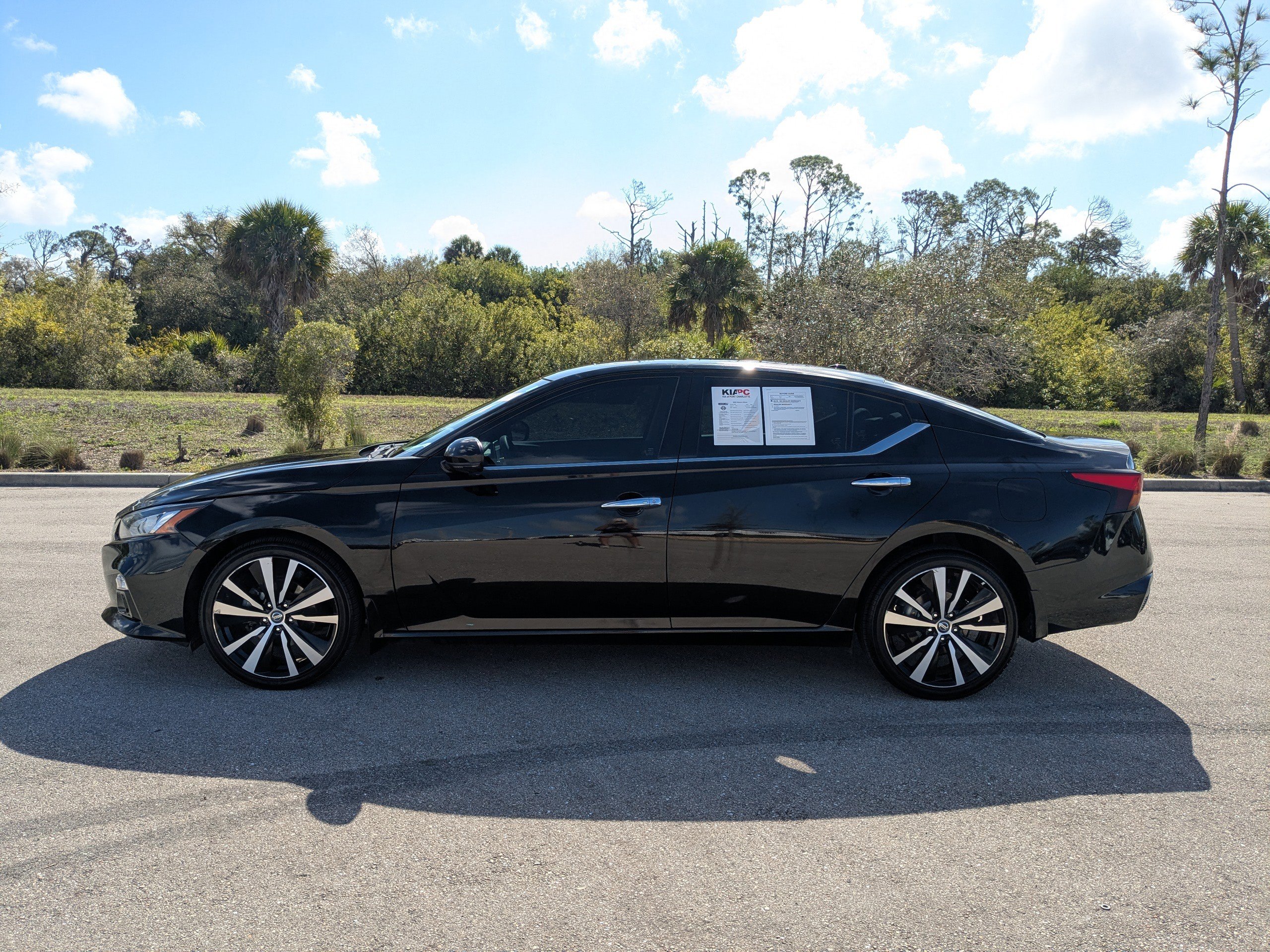 Used 2022 Nissan Altima 2.5 Platinum image 8