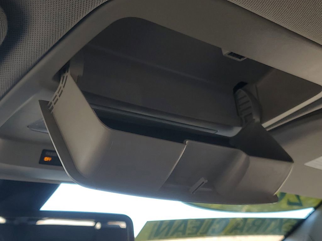 Used 2016 Chevrolet Colorado Z71 AWD/4WD image 25