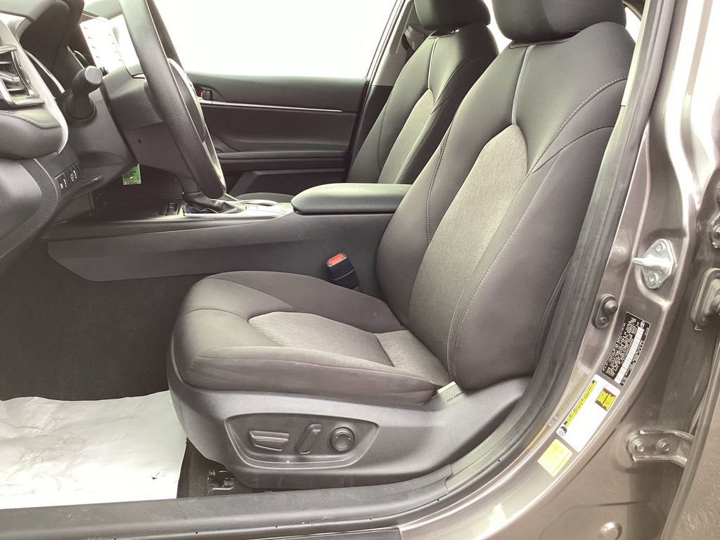 Used 2024 Toyota Camry LE image 13