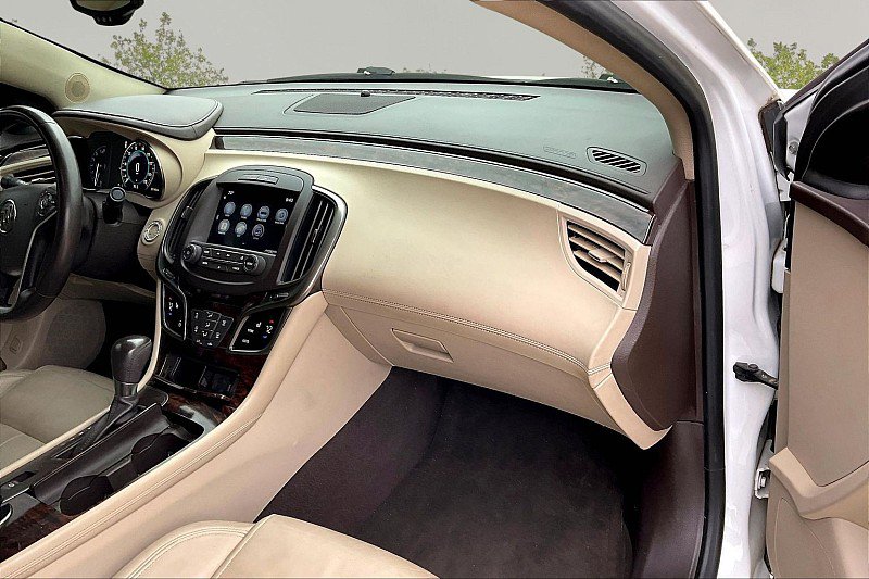 Used 2016 Buick LaCrosse Leather FWD image 25
