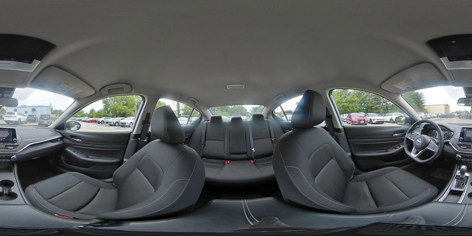 Used 2025 Nissan Altima 2.5 SV FWD image 42