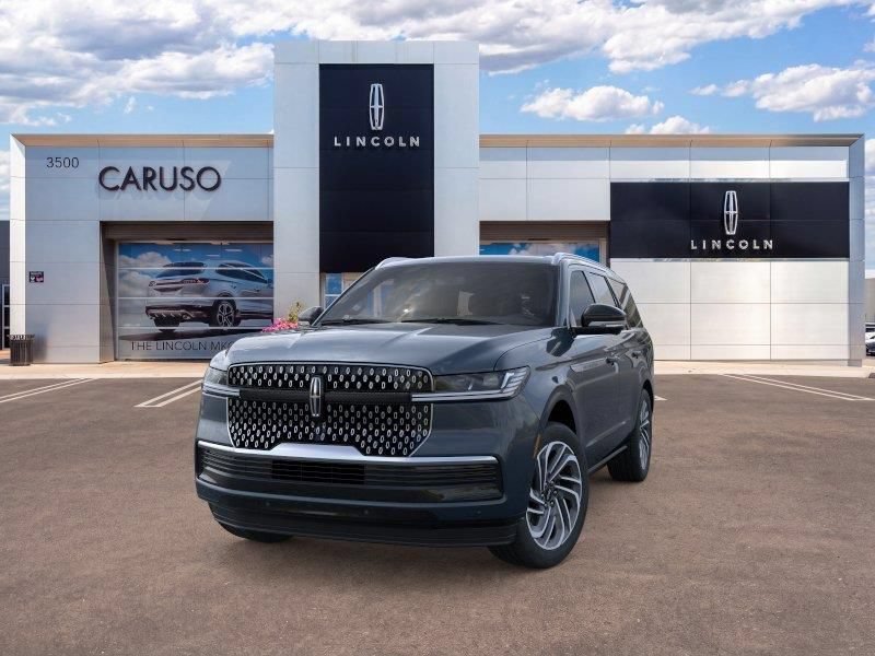 New 2026 Lincoln Navigator Reserve AWD/4WD image 2