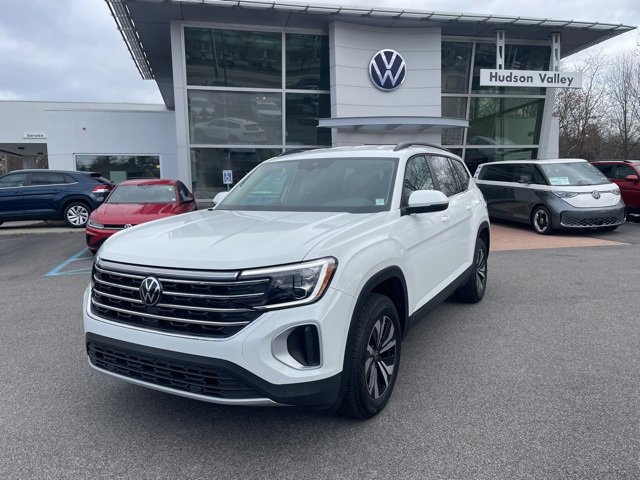 Certified 2025 Volkswagen Atlas SE