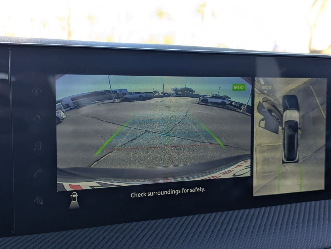 Certified 2025 Nissan Kicks SR image 22