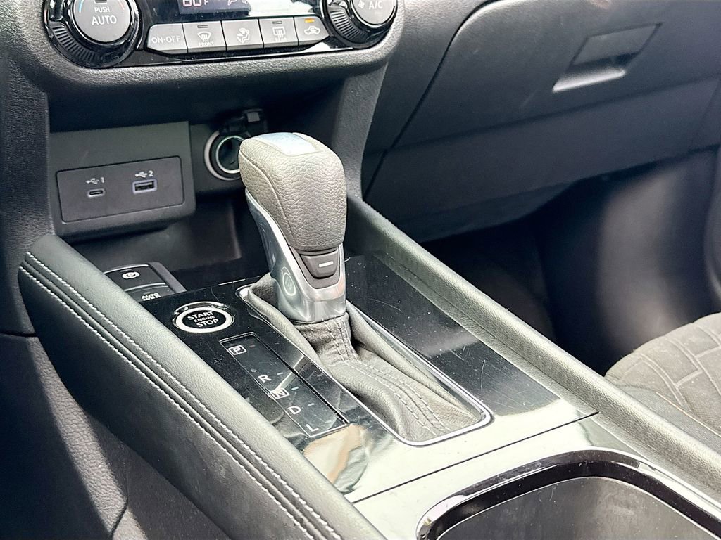 Used 2022 Nissan Kicks SR image 15