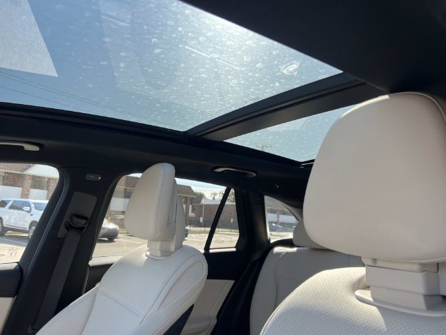 Used 2023 Mercedes-Benz GLC 300 4MATIC image 23