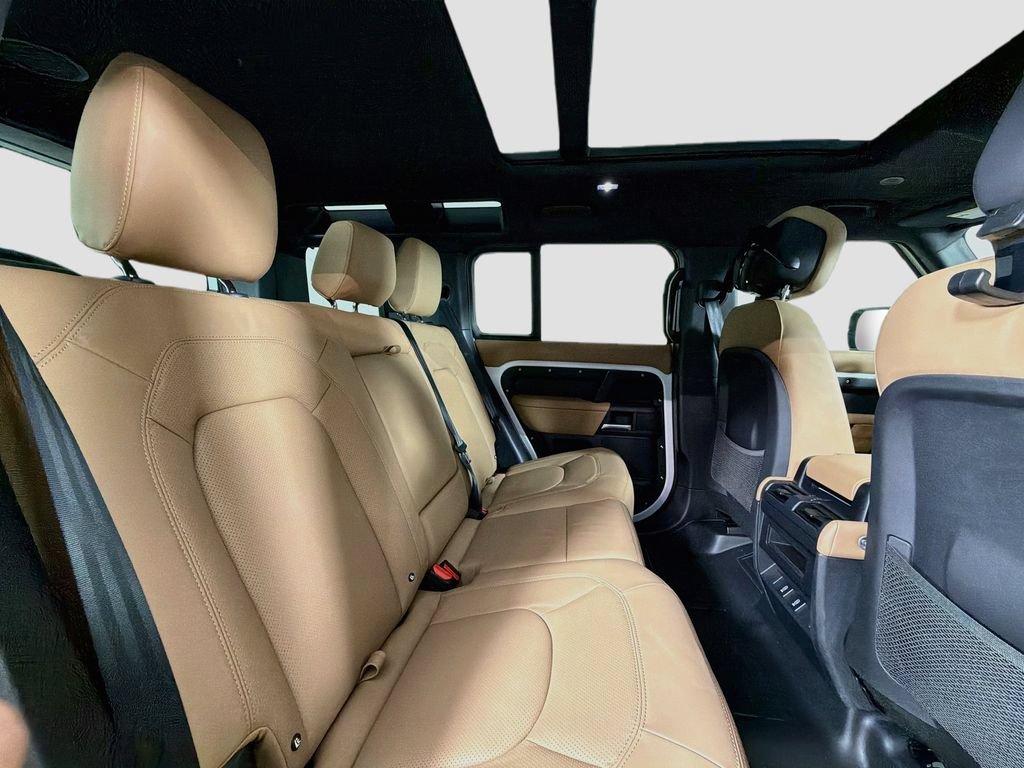 New 2026 Land Rover Defender 110 X-Dynamic SE AWD/4WD image 29