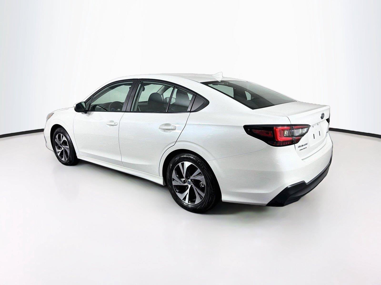 Used 2025 Subaru Legacy Premium AWD/4WD image 9