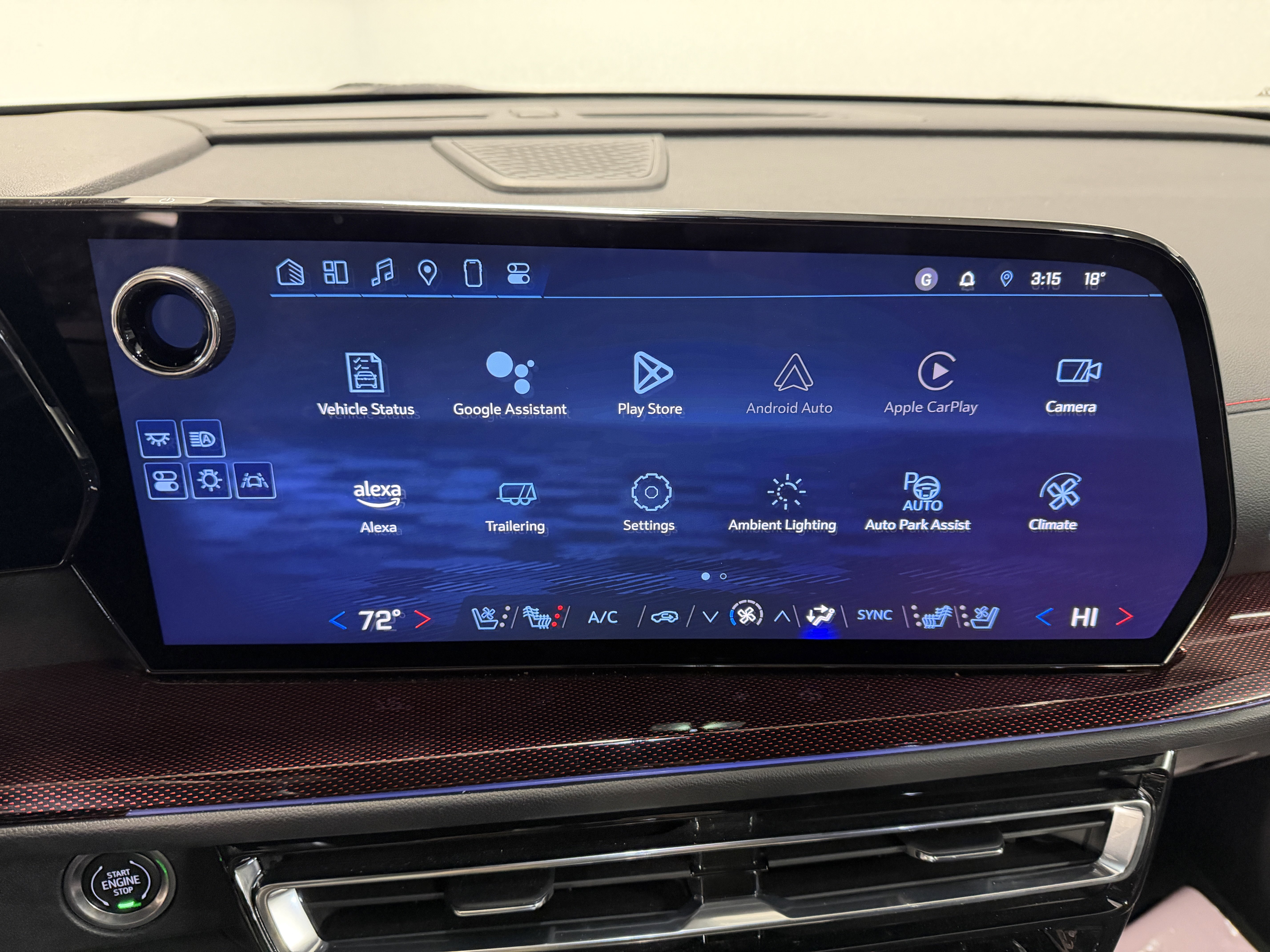 Used 2024 Chevrolet Traverse RS image 9