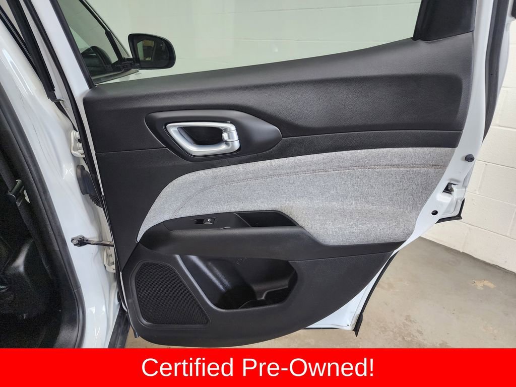 Certified 2022 Jeep Compass Latitude image 28