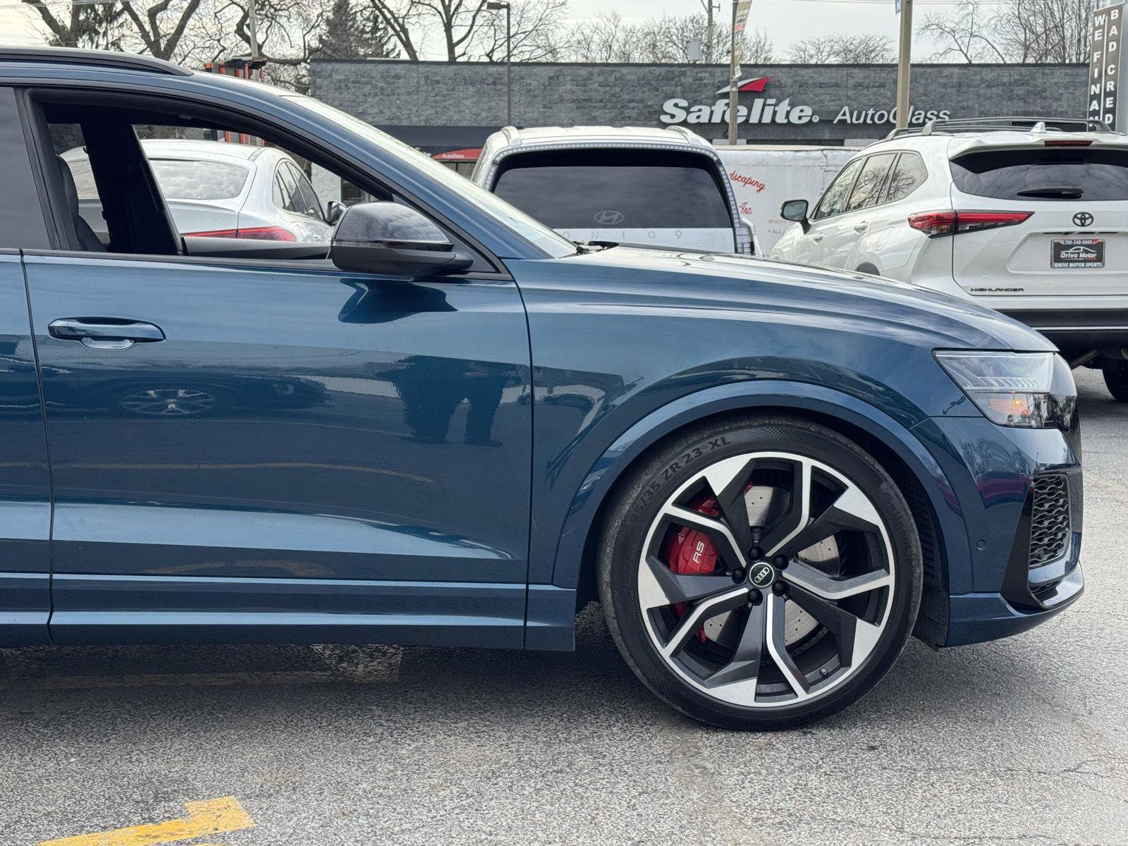 Used 2021 Audi RS Q8 w/ Black Optic Package image 22