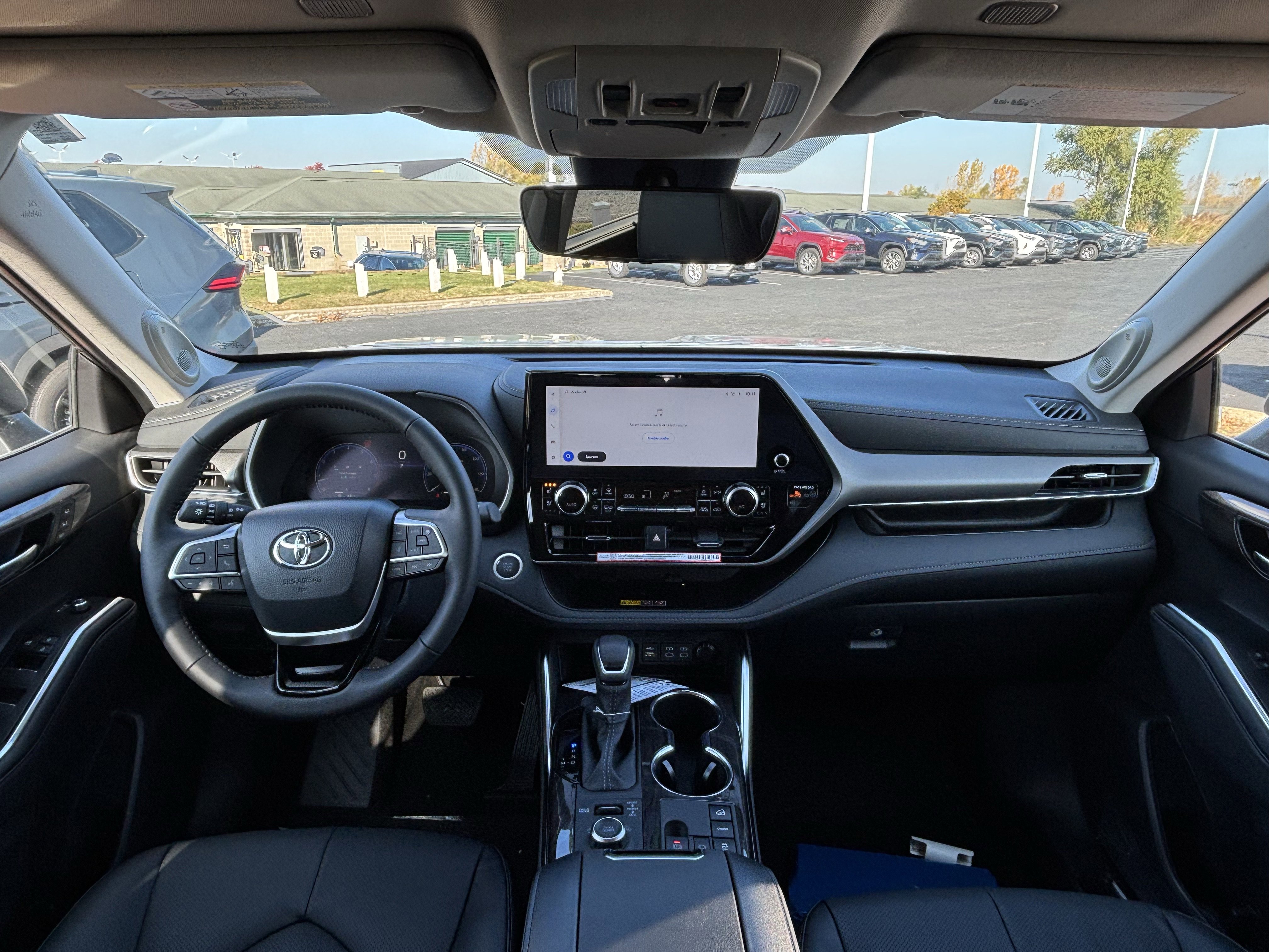 New 2026 Toyota Highlander Limited image 8