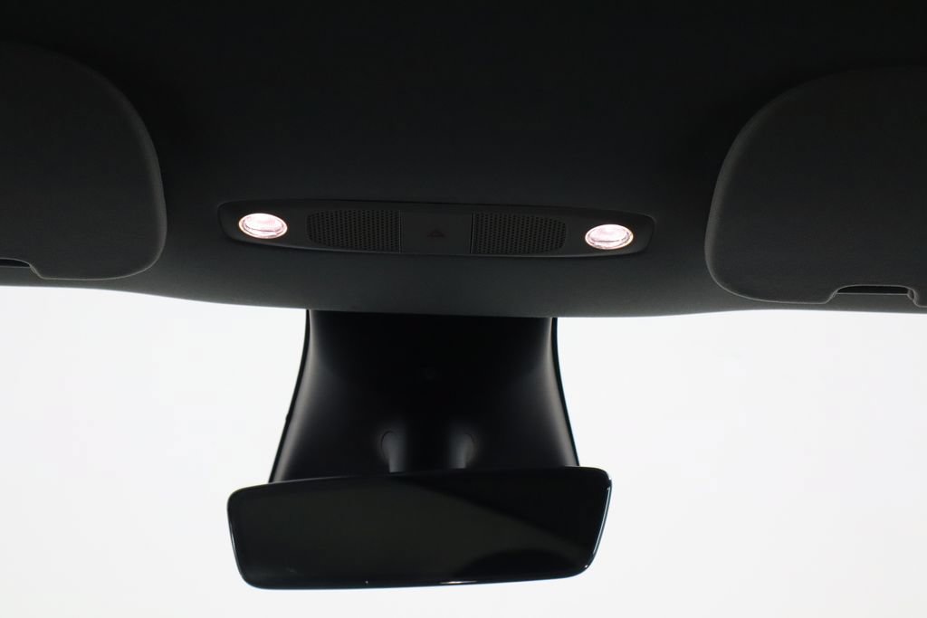 Used 2023 Tesla Model Y Long Range AWD/4WD image 22