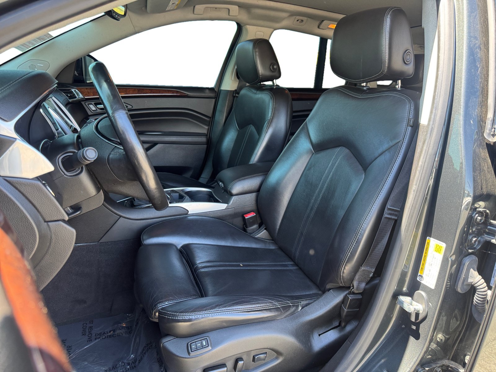 Used 2014 Cadillac SRX Luxury w/ LPO, Sports Edition Package FWD image 9