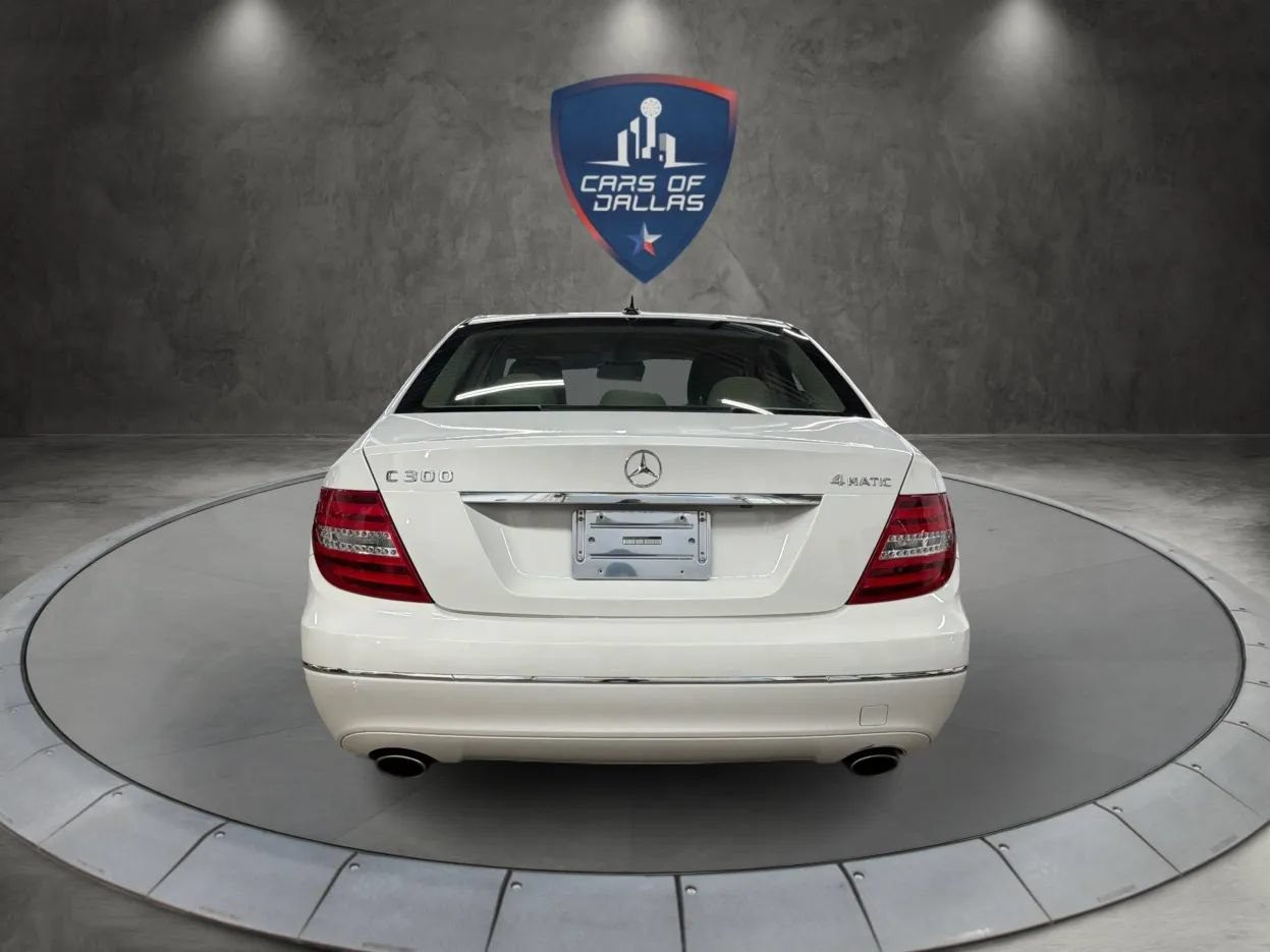 Used 2012 Mercedes-Benz C 300 4MATIC Sedan w/ Multimedia Pkg image 4