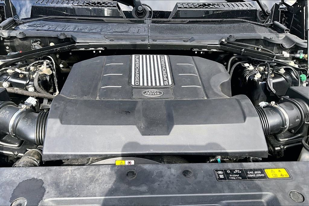 Used 2023 Land Rover Defender 110 V8 image 9